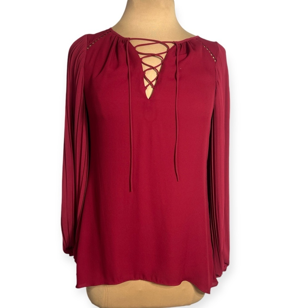 WHBM BURGUNDY RED ACCORDION SLEEVE BLOUSE SIZE 4